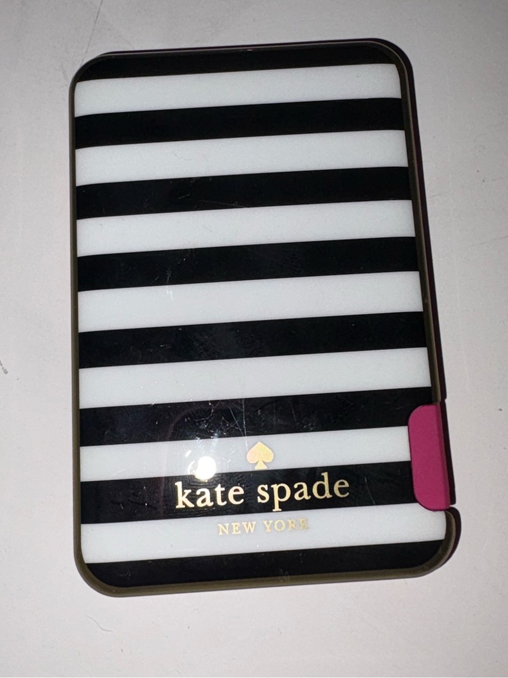 kate spade Portable Charger Pack Case - Black & White Stripe